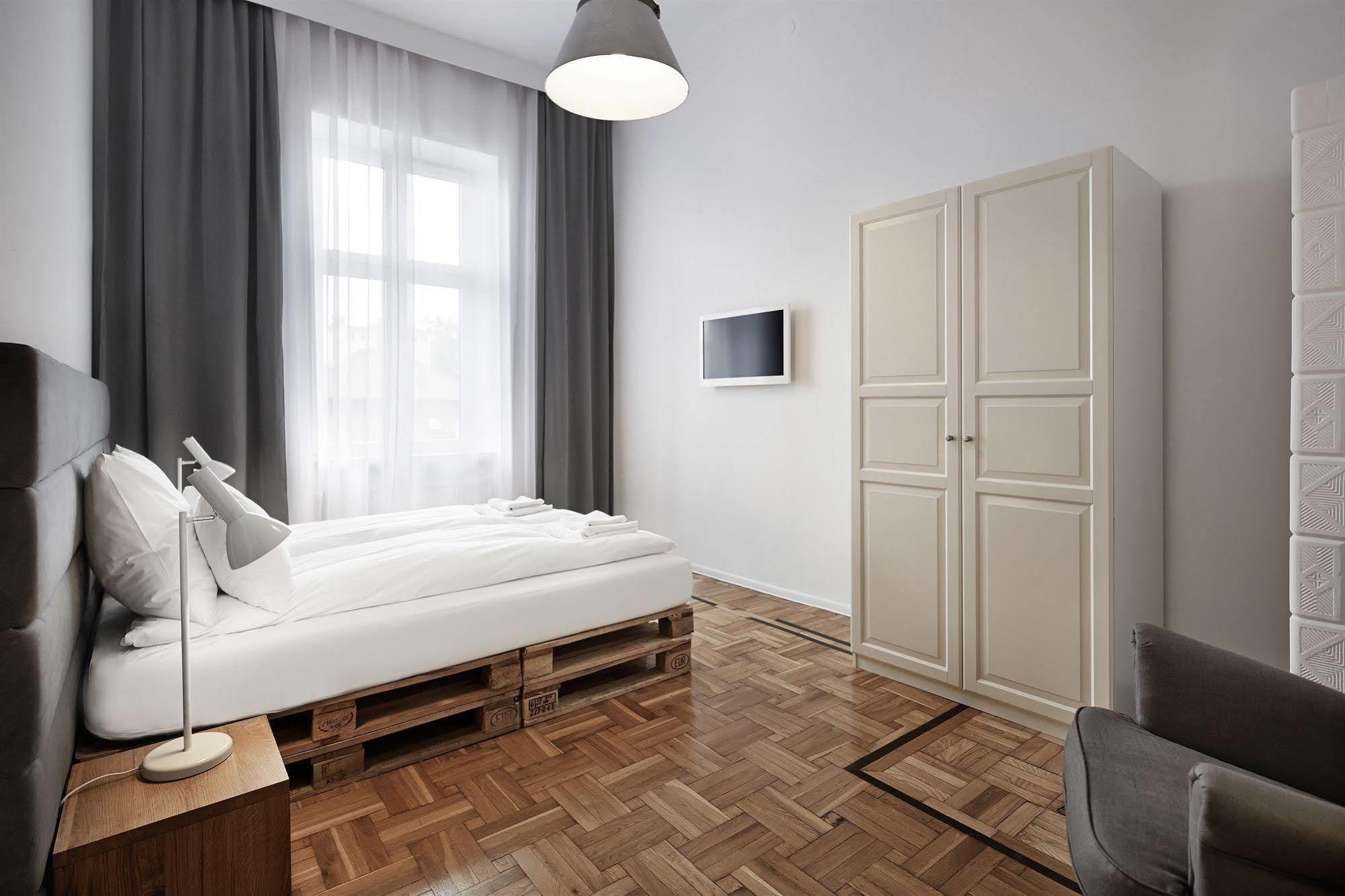 Laiko Apartments Cracovie Extérieur photo